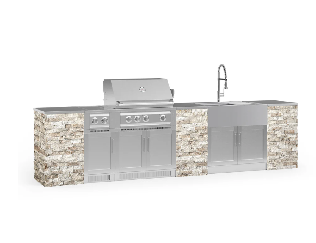 Outdoor Kitchen